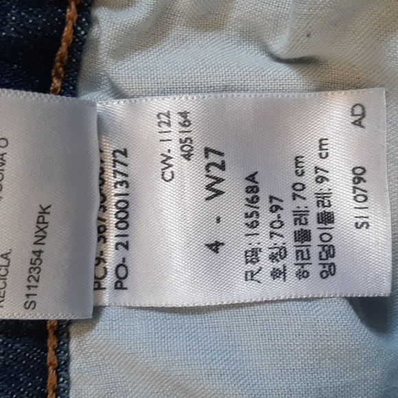 SIGNATURE by LEVI STRAUSS "Heritage BOYFRIEND" Dark Wash, Cuffed, Cropped Jeans - Picture 9 of 9